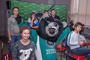 Символ хоккейной команды СПбГПУ - черный медведь