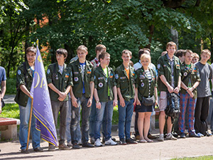 Участники студенческого стройотряда СПбГПУ
