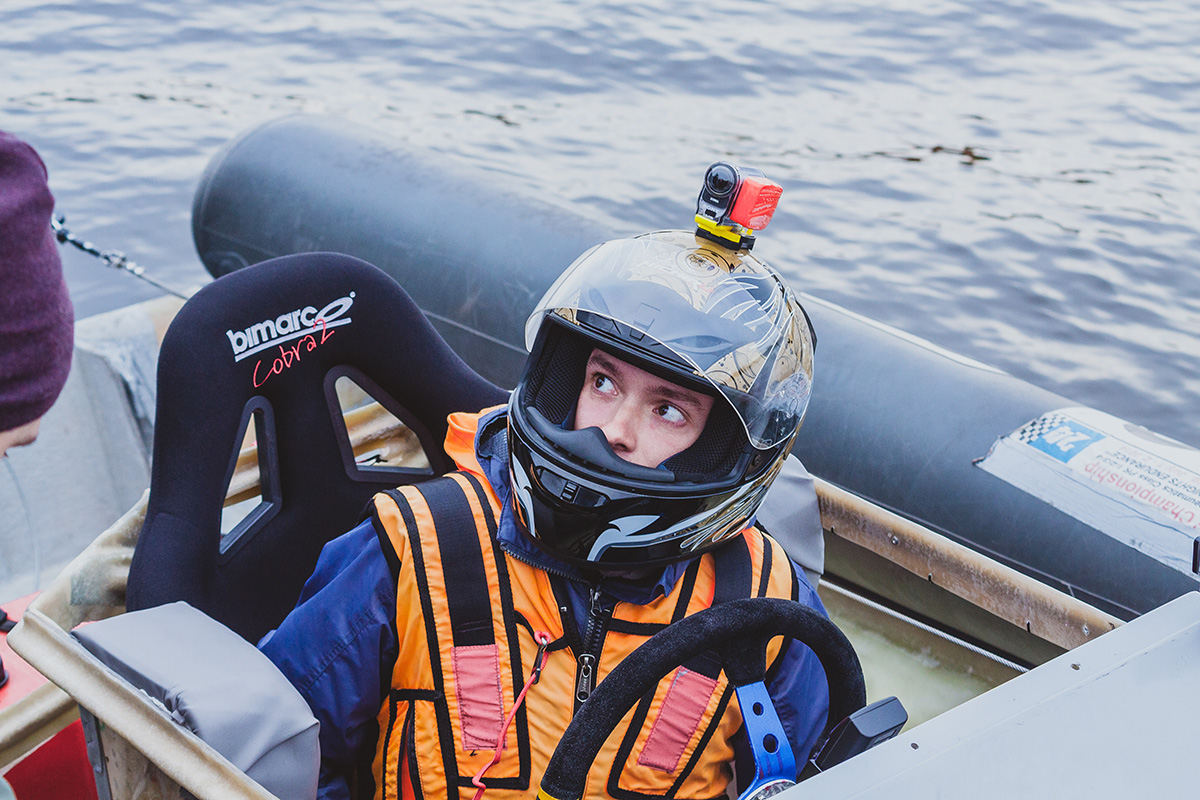 Михаил Мячин занимается водно-моторным спортом с 10 лет 