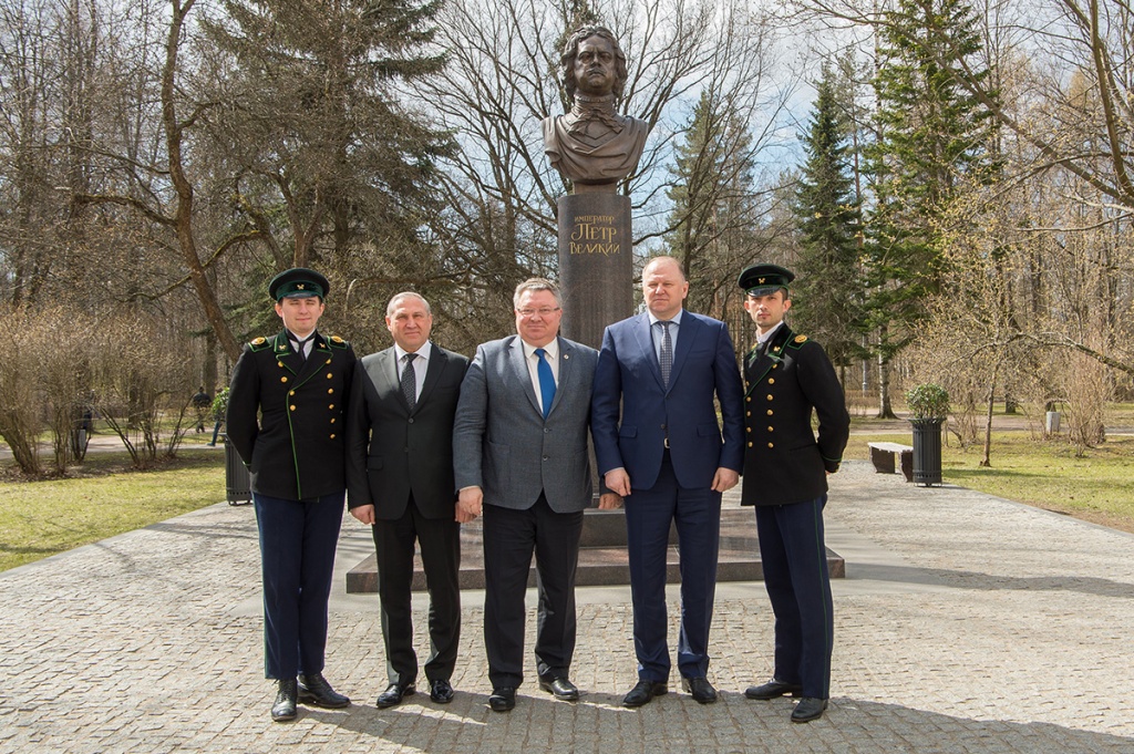  Полпред Президента РФ в СЗФО Н.Н. Цуканов посетил СПбПУ