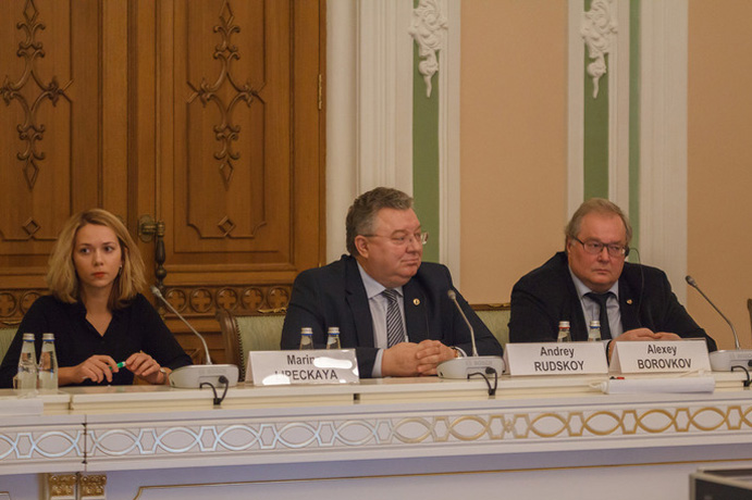 Слева направо – директор ЦСР Северо-Запад М.С. Липецкая, ректор СПбПУ А.И. Рудской, проректор по перспективным проектам, менеджер Проекта 5-100 А.И. Боровков Слева направо – директор ЦСР Северо-Запад М.С. Липецкая, ректор СПбПУ А.И. Рудской, проректор по перспективным проектам, менеджер Проекта 5-100 А.И. Боровков