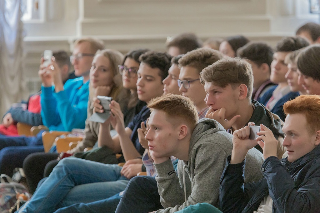 У политехников-первокурсников в расписании особая дисциплина - творческий семестр