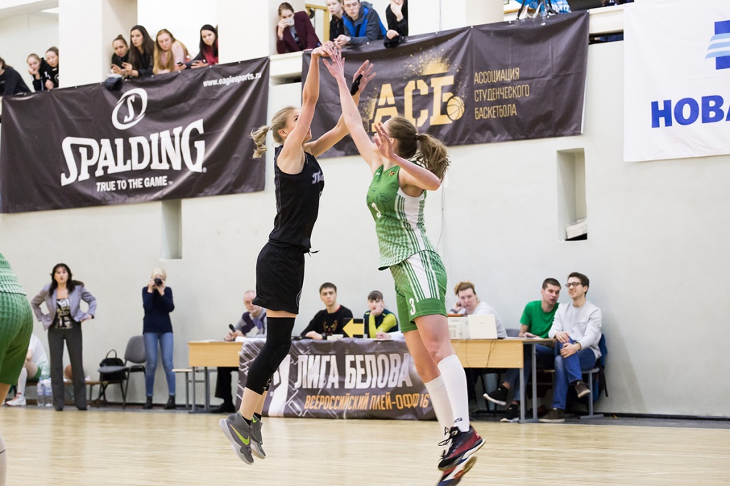 Женская сборная Политеха по баскетболу, проведя 16 игр, защитила чемпионский титул в дивизионе САНКТ-ПЕТЕРБУРГ