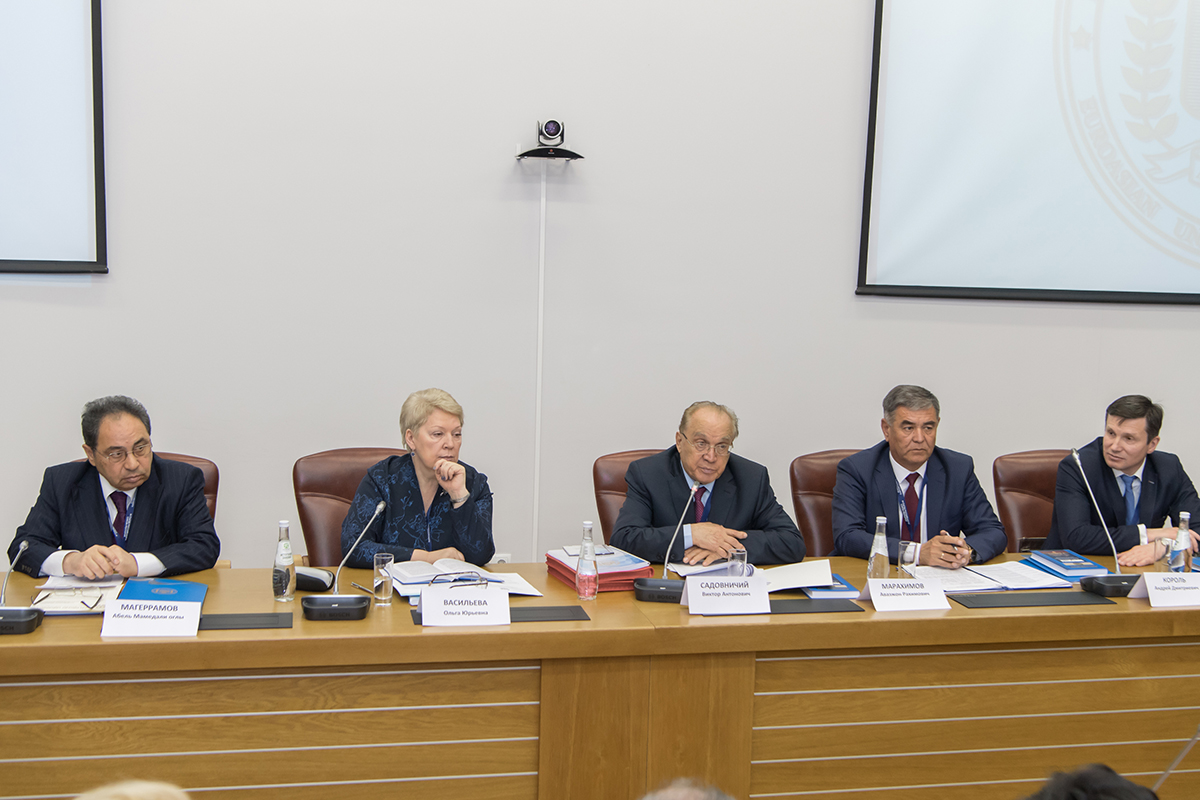 В рамках XI Съезда РСР прошли заседания по пяти секциям