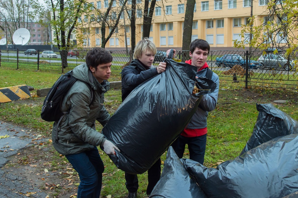 Собрано и вывезено более 130 кубометров мусора