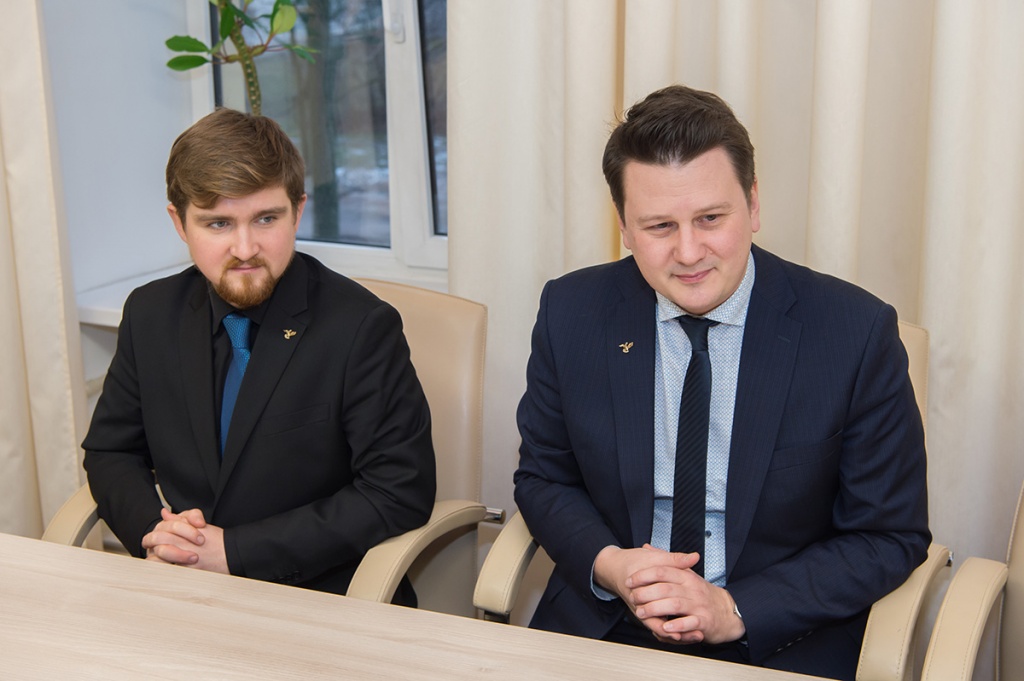 Представители Ленинградского областного центра развития творчества одаренных детей и юношества Интеллект Представители Ленинградского областного центра развития творчества одаренных детей и юношества Интеллект
