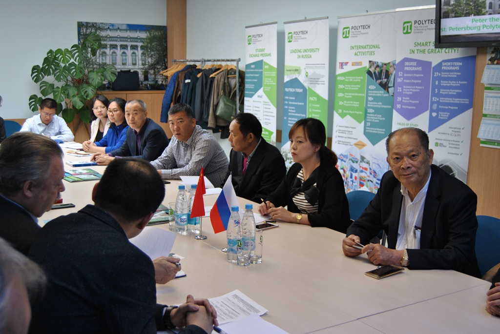 Международном кампусе СПбПУ прошла рабочая встреча с делегацией из КНР