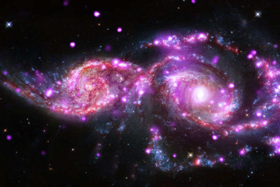 Ведущий научный сотрудник Пулковской обсерватории Георгий Гончаров прочитал лекцию Галактика и квазары в Студенческом клубе на Лесном