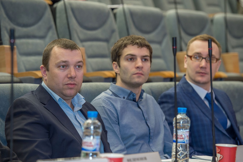 Членами жюри конкурса выступили представители предприятий высокотехнологичных отраслей промышленнности, ведущих российских IT-компаний, вузовской и академической науки