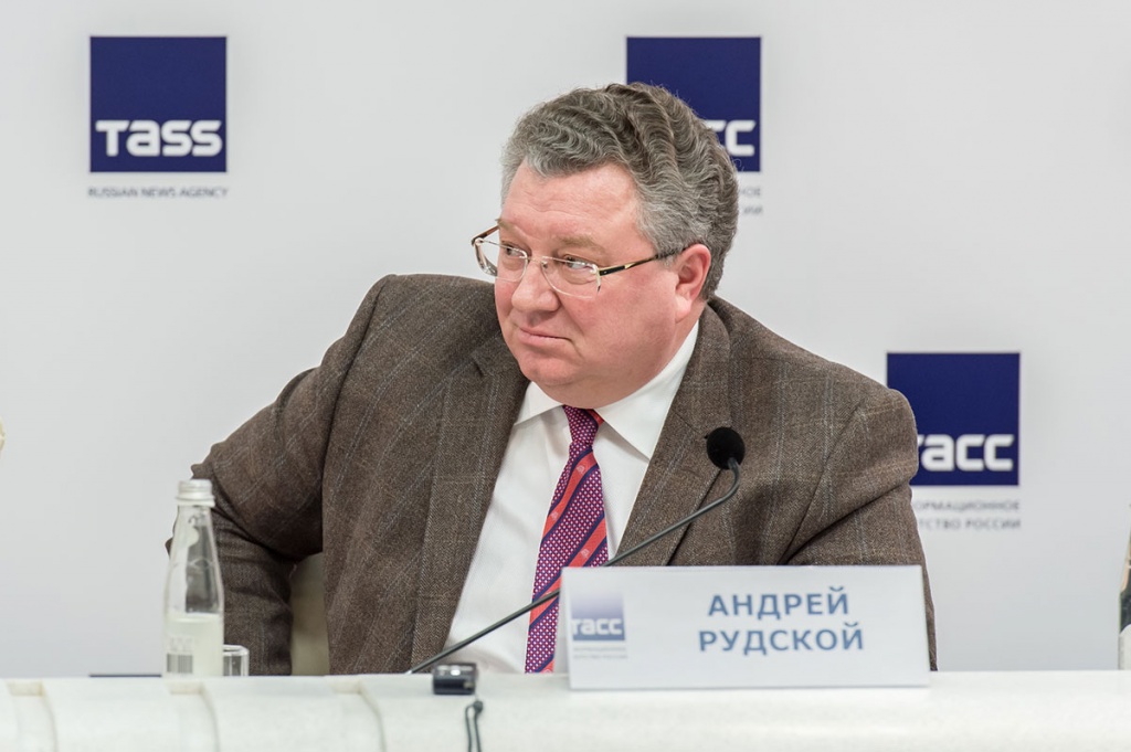 Член Президиума Совета при Президенте РФ по модернизации экономики и инновационному развитию России, член Совета при Президенте РФ по науке и образованию, ректор СПбПУ А.И. Рудской Член Президиума Совета при Президенте РФ по модернизации экономики и инновационному развитию России, член Совета при Президенте РФ по науке и образованию, ректор СПбПУ А.И. Рудской
