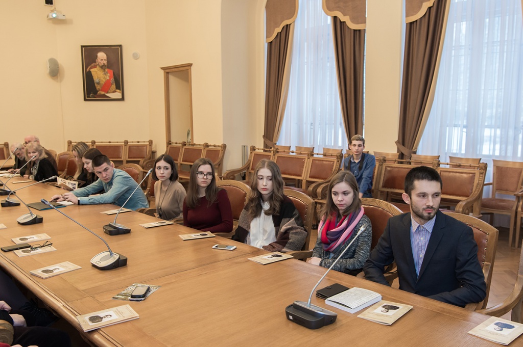 По мнению студенческой молодежи, нужно внедрять новые интересные формы музейной работы По мнению студенческой молодежи, нужно внедрять новые интересные формы музейной работы