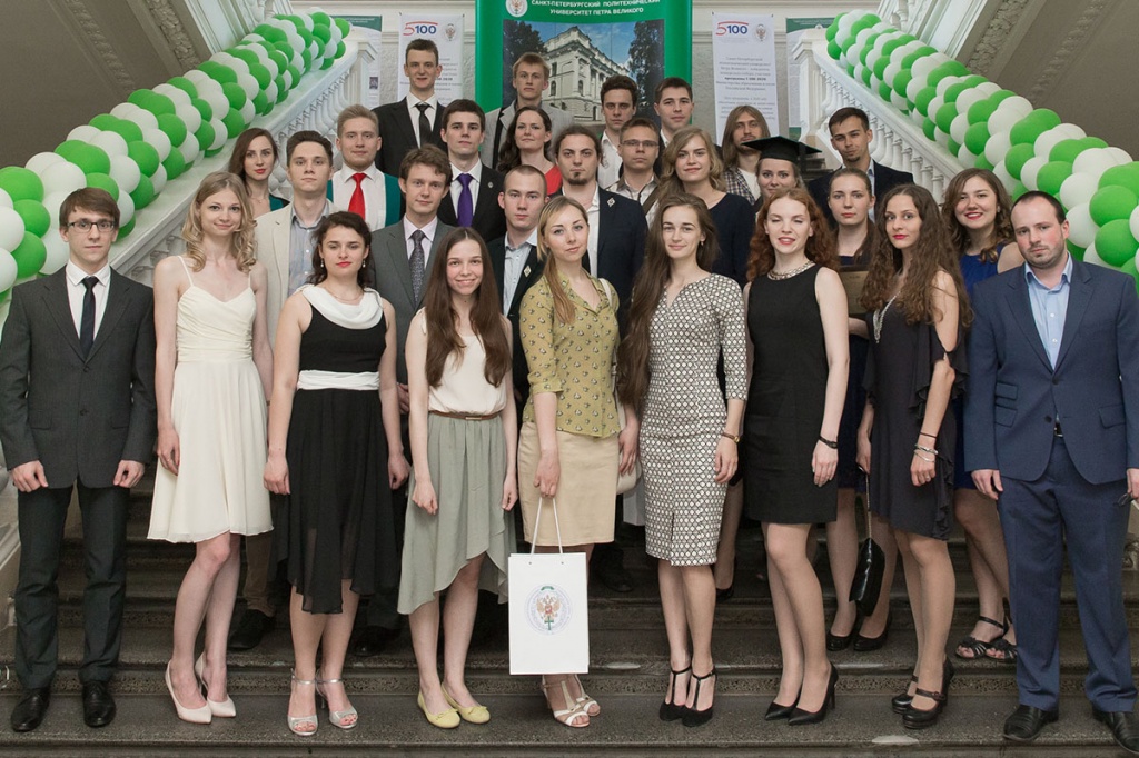 Золотые выпускники 2015 год Золотые выпускники 2015 год