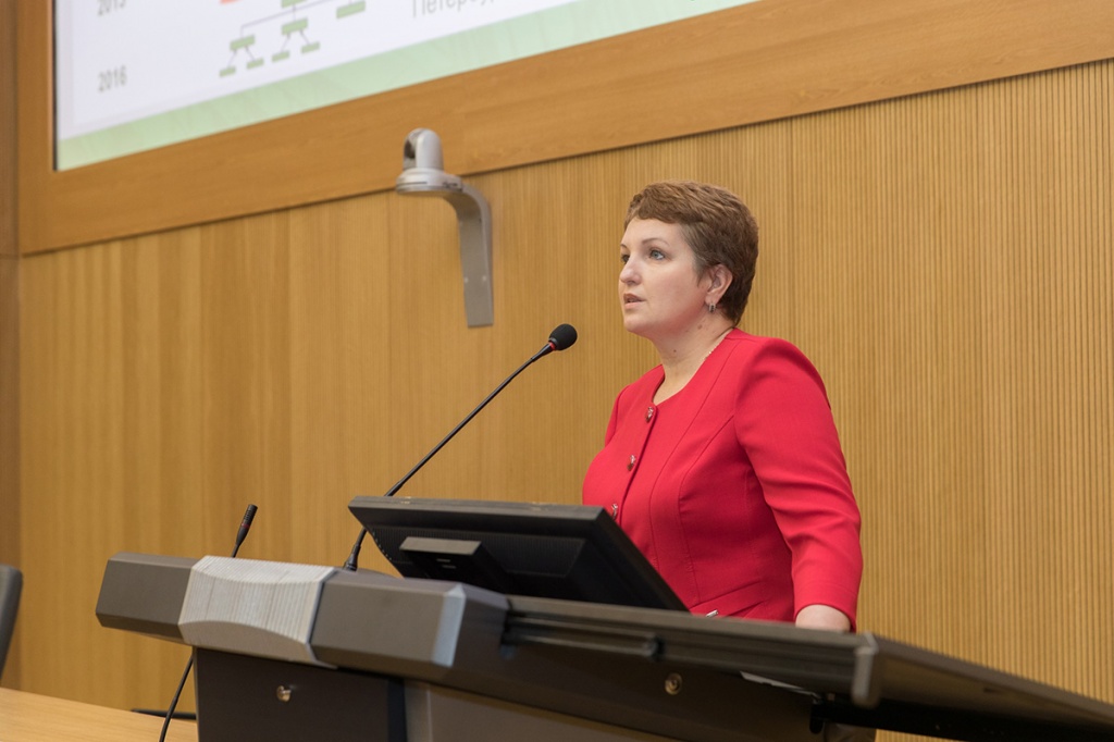 Школу открыла проректор по образовательной деятельности СПбПУ Е.М. Разинкина Школу открыла проректор по образовательной деятельности СПбПУ Е.М. Разинкина