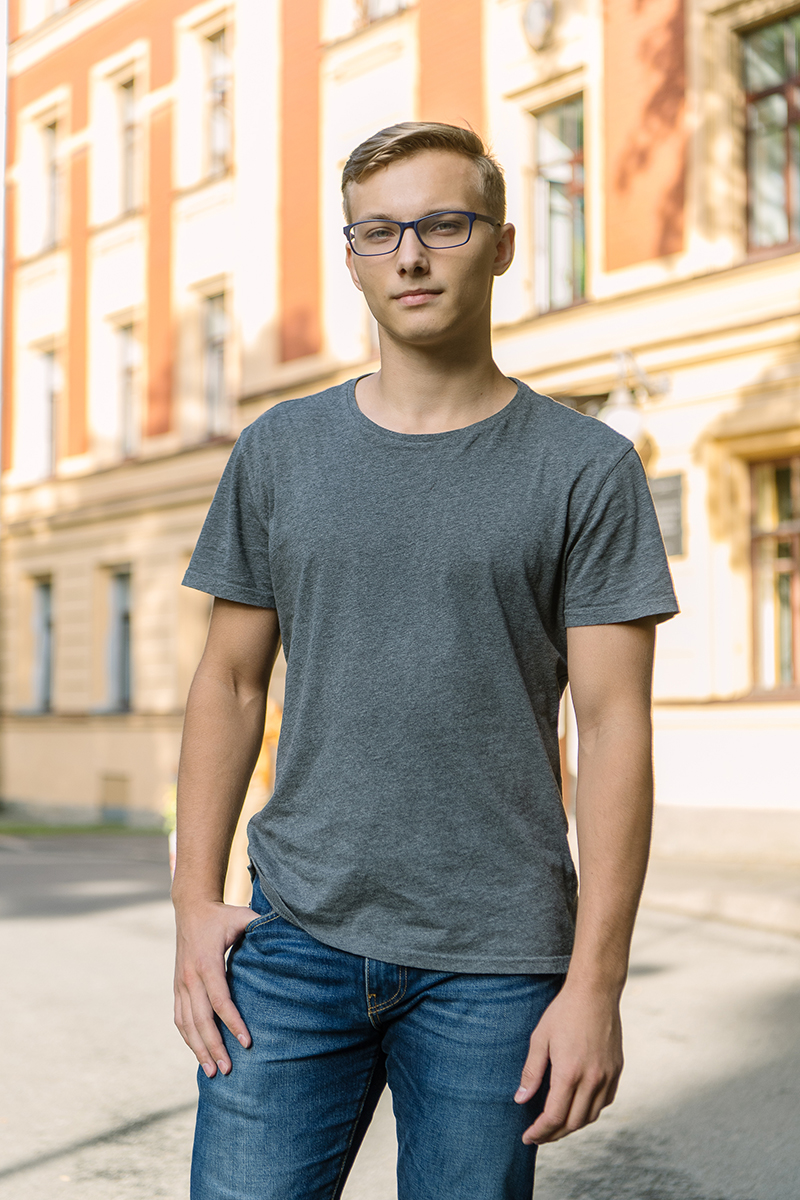Студент ИСИ Андрей ИВАНОВ Студент ИСИ Андрей ИВАНОВ