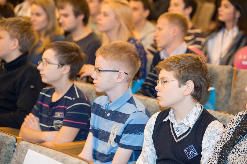 Одаренные школьники приняли участие в Форуме Политехническая неделя в Санкт-Петербурге
