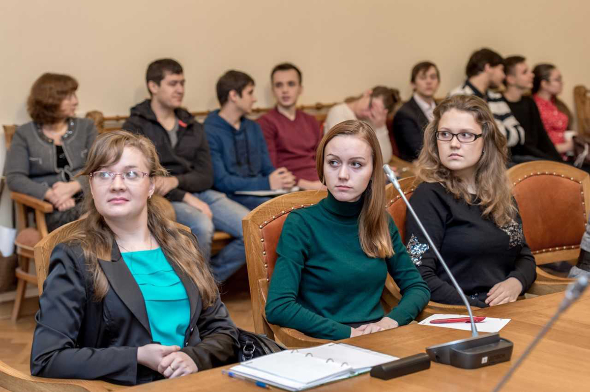 Лекции В.А. Черешнева пользуются большой популярностью в СПбПУ Лекции В.А. Черешнева пользуются большой популярностью в СПбПУ