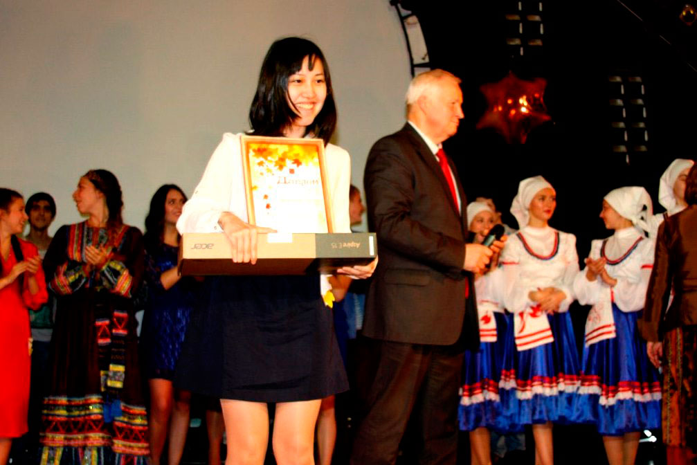 На международном фестивале студенческого творчества Золотая осень Майко заняла 1 место в номинации Инструментальное искусство