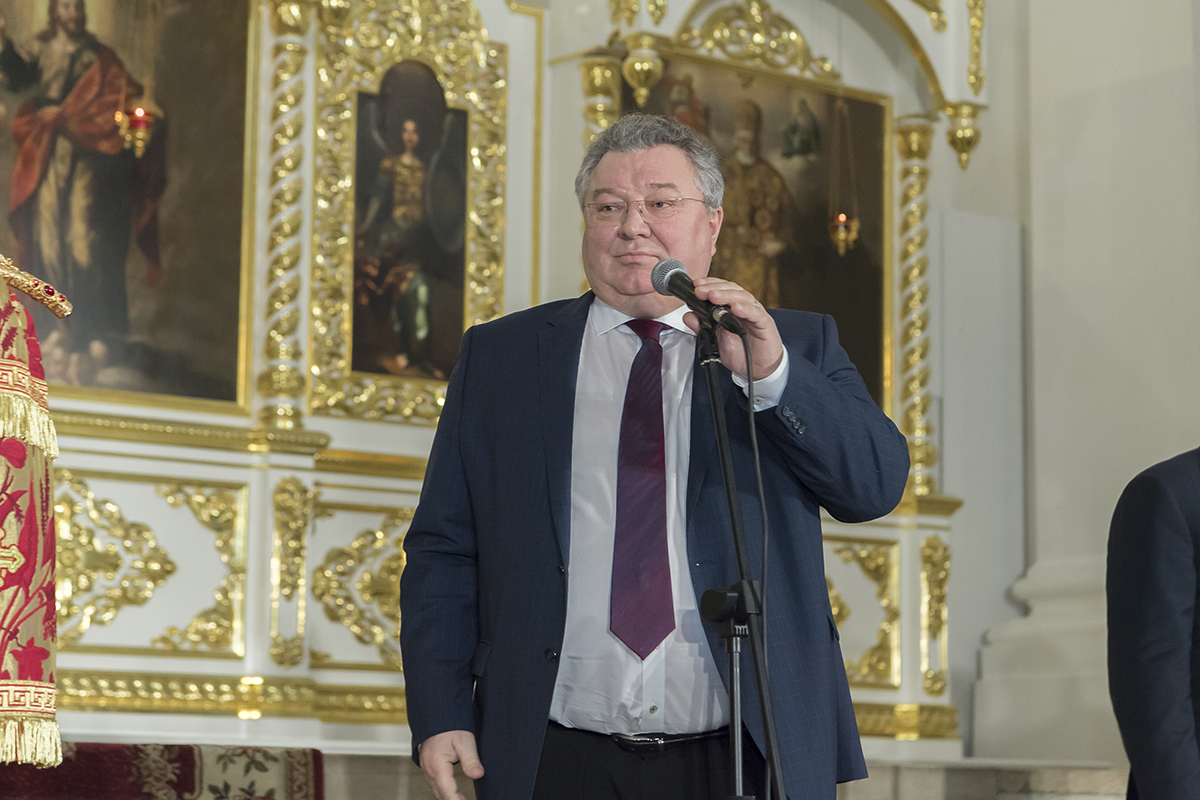 В приветственной речи ректор СПбПУ А.И. Рудской обратился к молодежи 