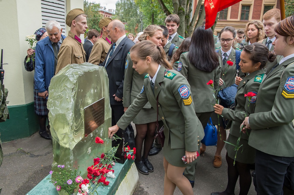 Политехники почтили память жертв блокады Политехники почтили память жертв блокады