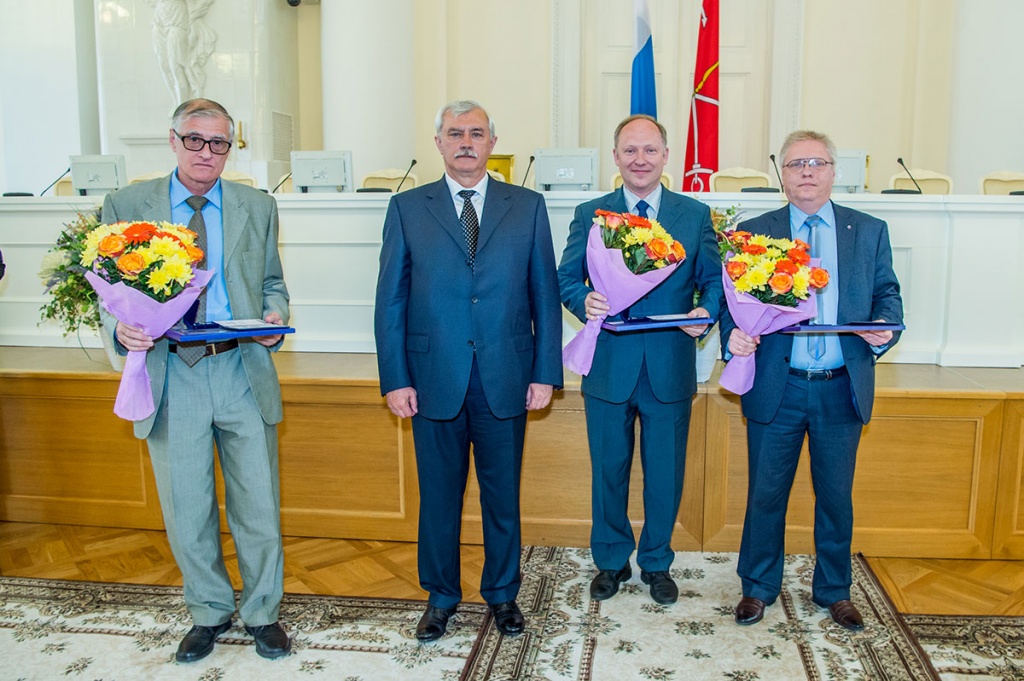 И.Е. Рогалев, Б.И. Кондин и Д.И. Кузнецов были удостоены премии за выдающиеся достижения в области высшего образования