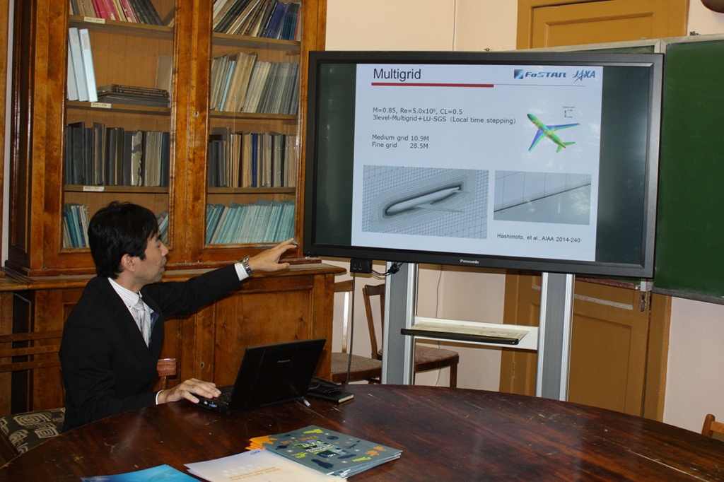 Доктор Хасимото представил доклад на кафедре Гидроаэродинамика