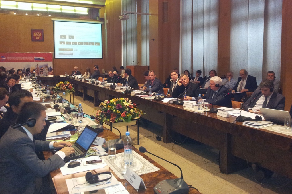 В круглом столе приняли участие представители различных российских и китайских министерств, университетов, научно-исследовательских институтов и компаний