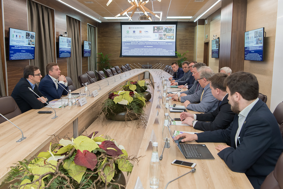 В малом конференц-зале прошли переговоры руководства Росконгресса и СПбПУ 