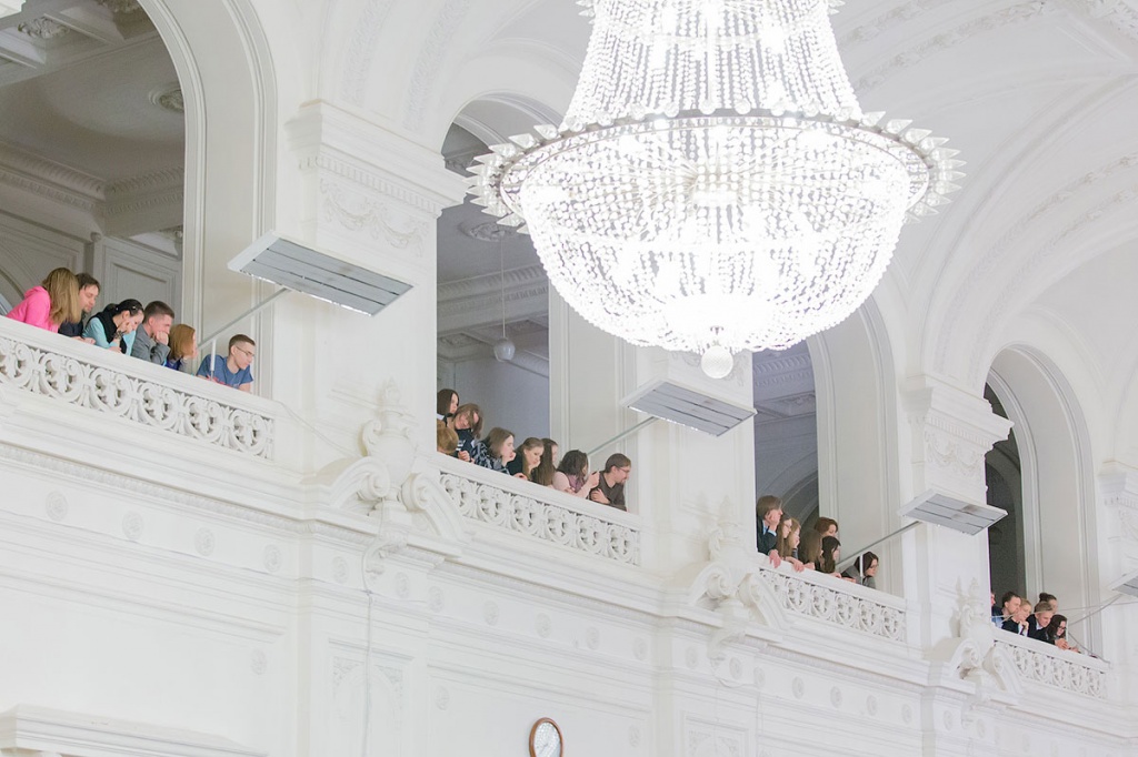 Студентам  Политеха открыли обычно недоступные для публики хоры Белого зала