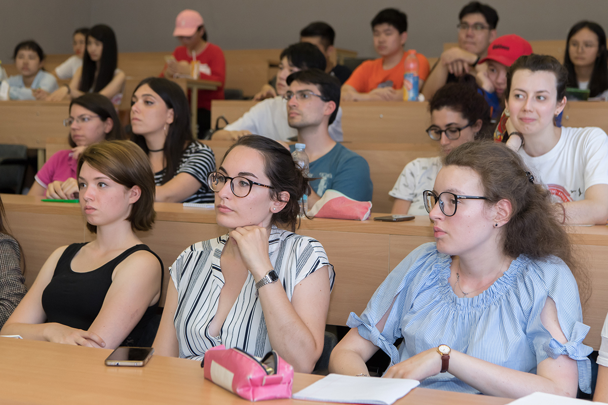 Иностранные студенты СПбПУ отмечают теплую и дружескую атмосферу Международной политехнической летней школы