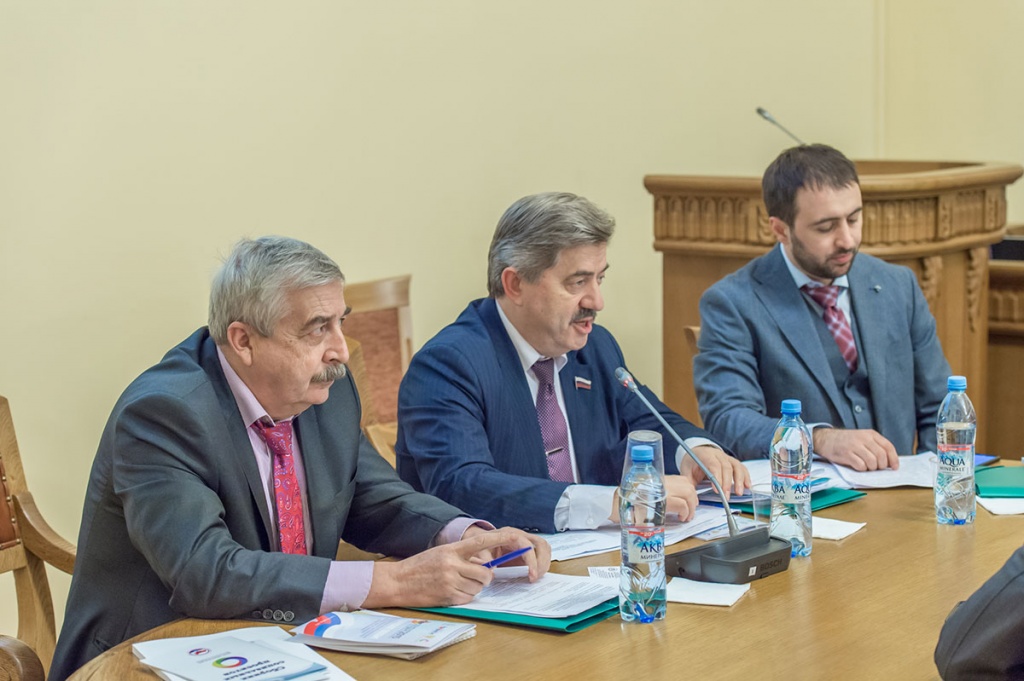 Президиум совместного заседания в рамках межнационального студенческого форума Российский студент 2015 Президиум совместного заседания в рамках межнационального студенческого форума Российский студент 2015