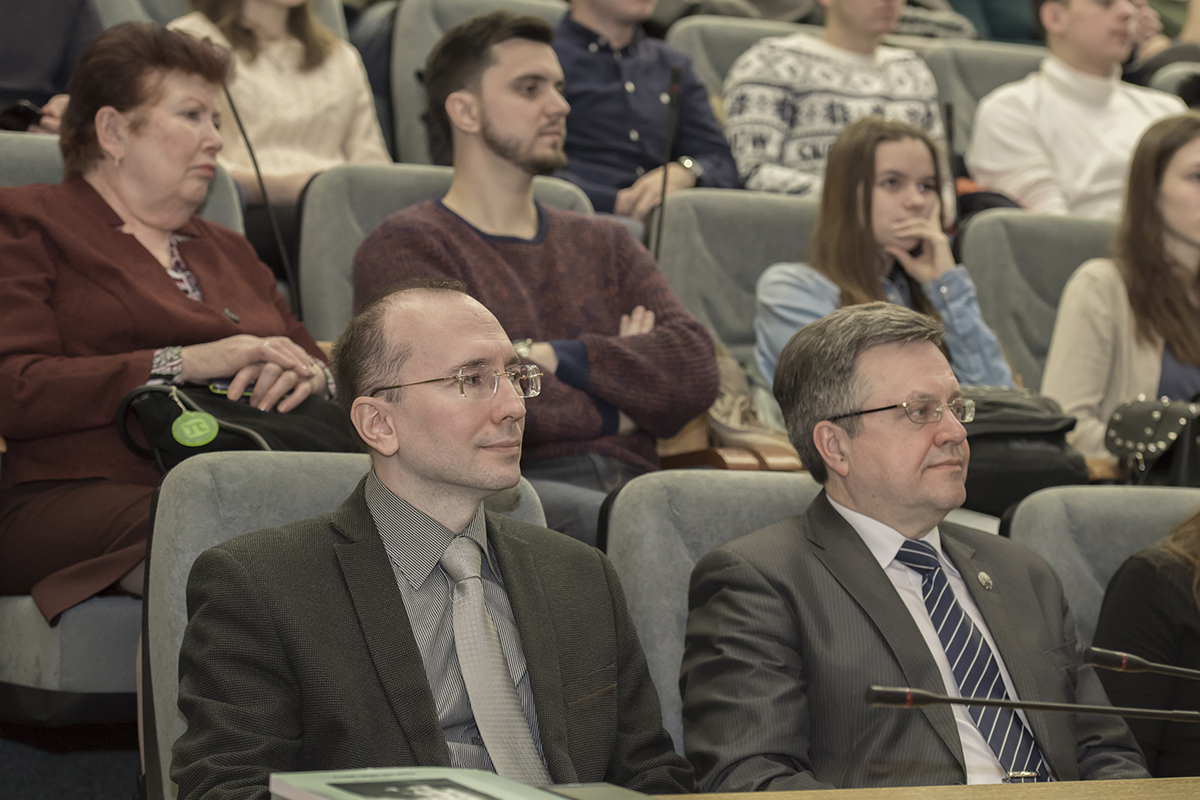 Во время лекции ведущего ученого в области систем стратегического управления Владимира Квинта 