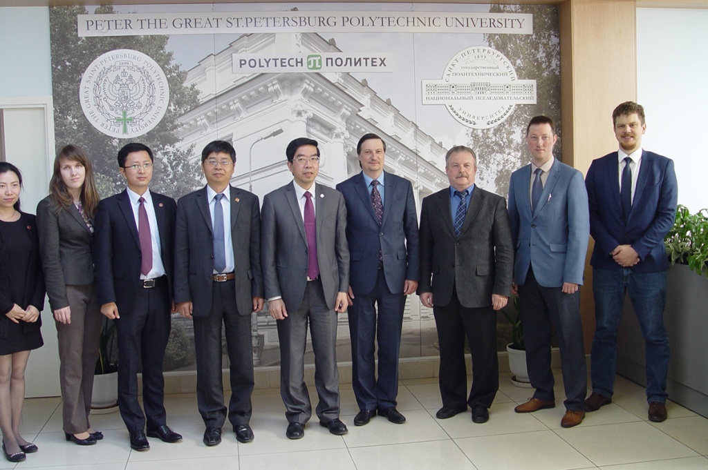  Представители СПбПУ и делегация Шанхайского университета Джао Тонг