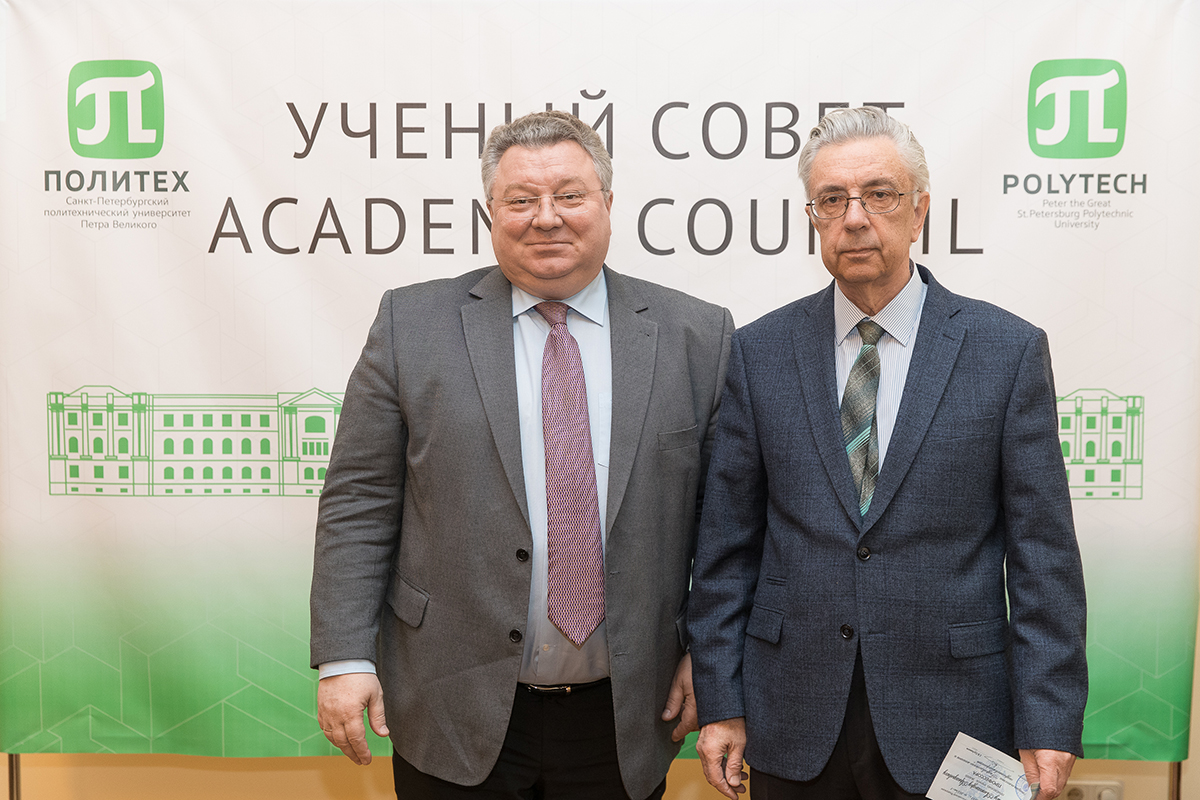 Аттестат о присвоении ученого звания профессора получил А.А. Жарковский Аттестат о присвоении ученого звания профессора получил А.А. Жарковский