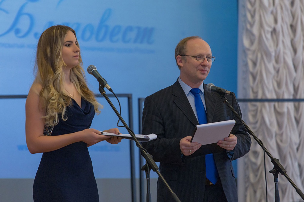 Заместитель председателя оргкомитета, директор Департамента молодежного творчества и культурных программ СПбПУ Б.И. Кондин на открытии конкурса Заместитель председателя оргкомитета, директор Департамента молодежного творчества и культурных программ СПбПУ Б.И. Кондин на открытии конкурса