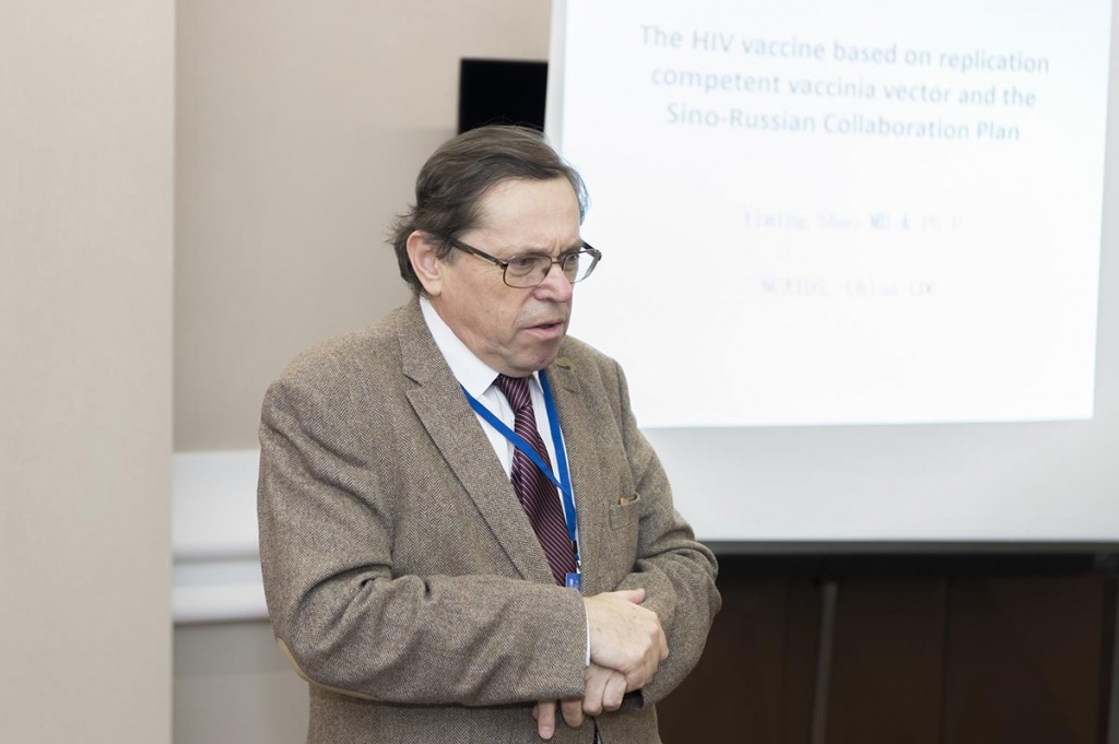 Профессор СПбПУ А.П. Козлов работает над вакциной от ВИЧ Профессор СПбПУ А.П. Козлов работает над вакциной от ВИЧ
