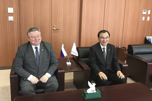 Ректор СПбПУ во время встречи с президентом Университета Чиба Такеши Токухисой 