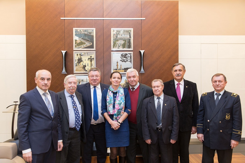 Участники заседания совета конкурса на соискание премий Правительства Санкт-Петербурга в области научно-педагогической деятельности за 2015 год