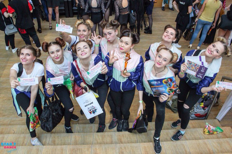 Команда BUBLIK на конкурсе STAR'T Dance Команда BUBLIK на конкурсе STAR'T Dance