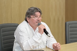 Журналист и писатель Андрей Константинов встретился со студентами СПбПУ