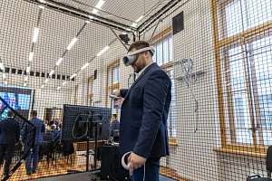 Студенты из Мариуполя смогут освоить обучение в Политехе через VR-технологии
