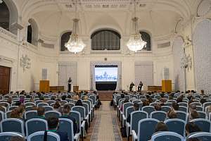 Более 40 вузов приняли участие в конференции "Город-фронт Ленинград"