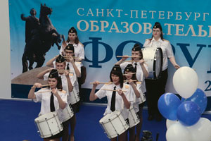 Шоу барабанщиц Шоу барабанщиц