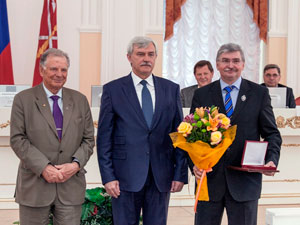 Ж.И. Алферов, Г.С. Полтавченко, В.В. Елистратов