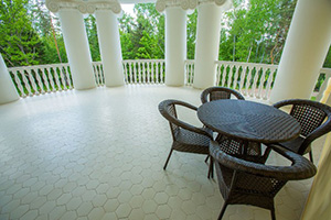 Вид на полуротонду Холомки