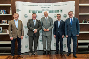 А.И. Рудской и Фалк Страшег с коллегами А.И. Рудской и Фалк Страшег с коллегами