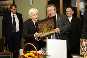 Генеральный директор ЦНИИ КМ «Прометей» А.С. Орыщенко (второй слева) и ректор СПбПУ А.И. Рудской (второй справа)