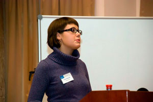 Волкова Наталья Сергеевна (студентка Нижегородского ГУ) – поощрительный диплом за доклад «Влияние электрического поля и температуры на процессы эмиссии неравновесных носителей из квантовых точек InAs/GaAs» Волкова Наталья Сергеевна (студентка Нижегородского ГУ) – поощрительный диплом за доклад «Влияние электрического поля и температуры на процессы эмиссии неравновесных носителей из квантовых точек InAs/GaAs»