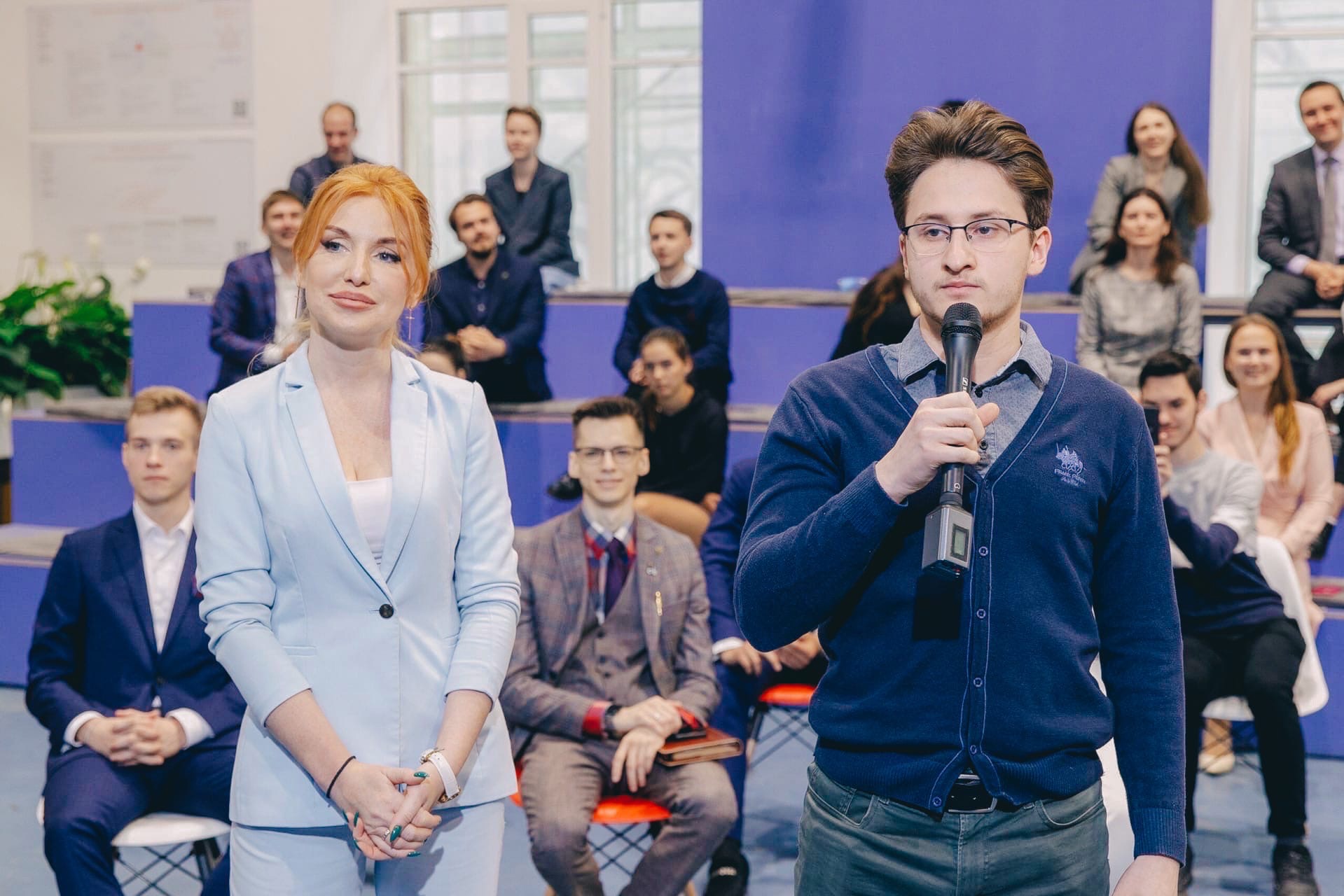 Студент 2 курса ИММиТ Булат БАИШЕВ в прямом эфире марафона «Новое знание» задал вопрос самому Илону Маску Студент 2 курса ИММиТ Булат БАИШЕВ в прямом эфире марафона «Новое знание» задал вопрос самому Илону Маску