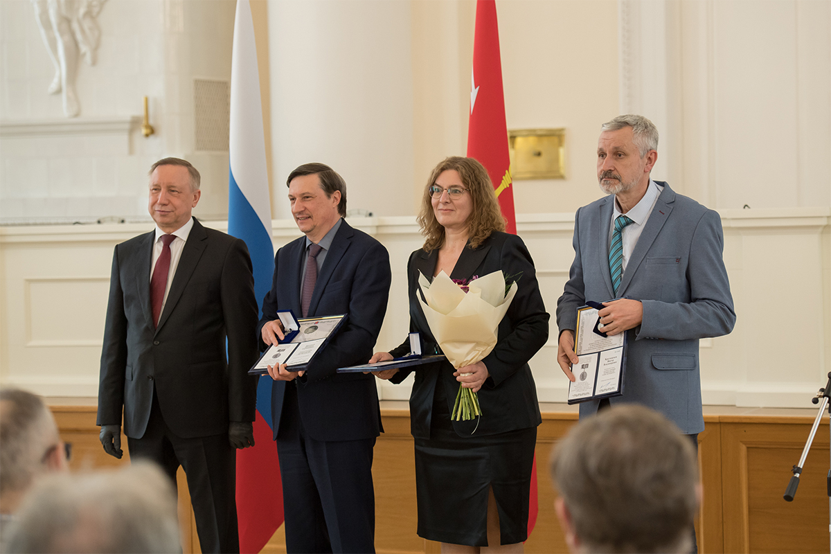 Александр БЕГЛОВ, Дмитрий АРСЕНЬЕВ, Екатерина БЕЛЯЕВСКАЯ и Виктор КРАСНОЩЕКОВ