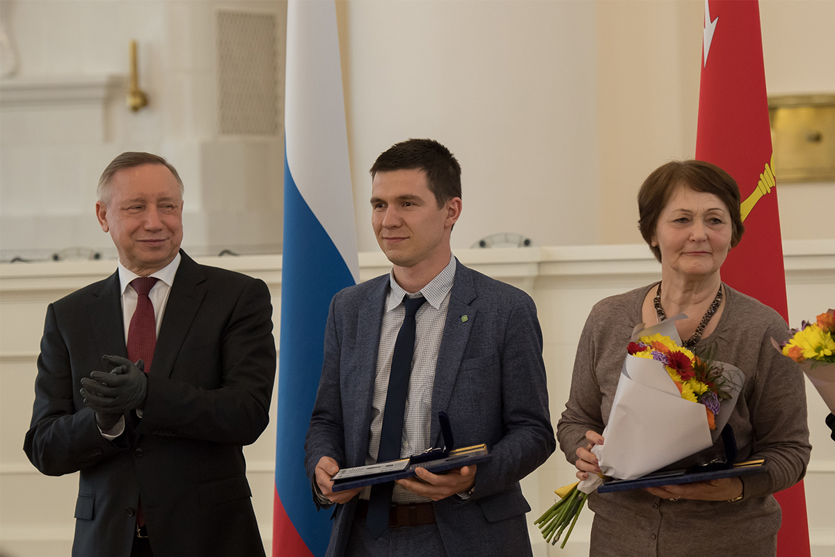 Заместитель директора Музея истории СПбПУ Иван ХЛАМОВ в составе авторского коллектива из других вузов получил премию за воспитательную работу со студентами Заместитель директора Музея истории СПбПУ Иван ХЛАМОВ в составе авторского коллектива из других вузов получил премию за воспитательную работу со студентами